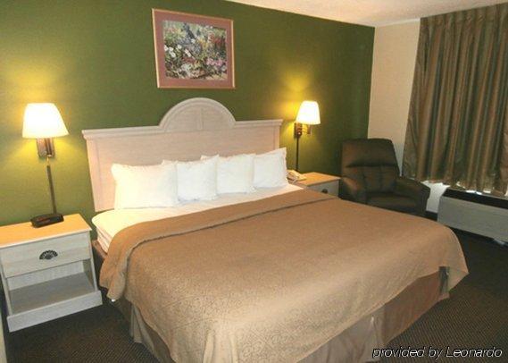 Quality Inn Merriam Kansas Екстериор снимка