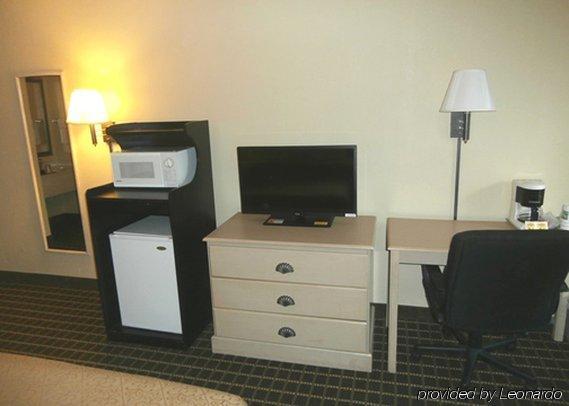 Quality Inn Merriam Kansas Екстериор снимка