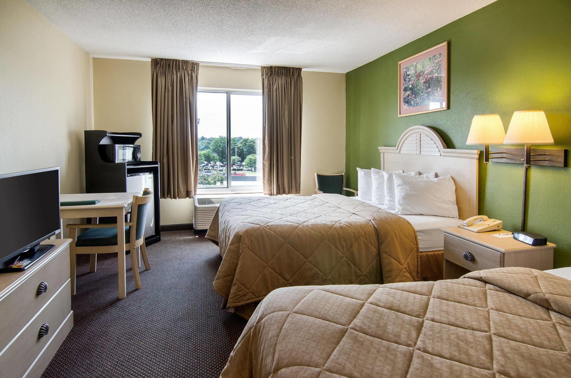 Quality Inn Merriam Kansas Екстериор снимка